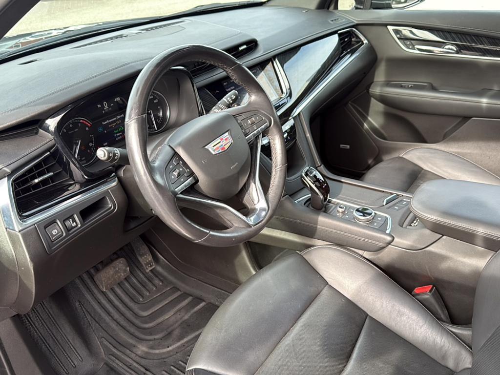 used 2021 Cadillac XT6 car, priced at $27,988