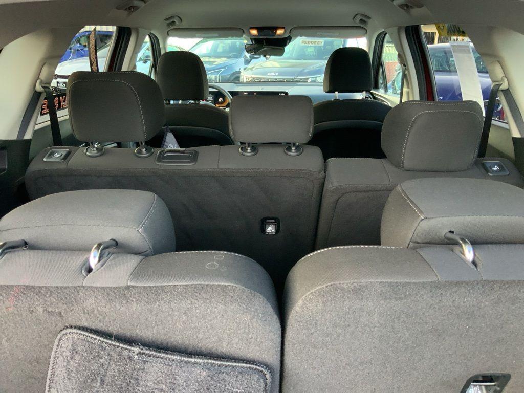 used 2025 Kia Sorento car, priced at $32,721