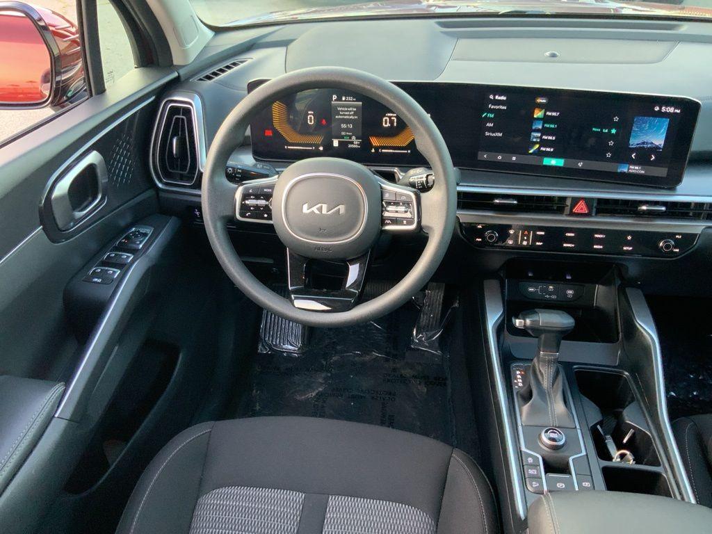 used 2025 Kia Sorento car, priced at $32,721