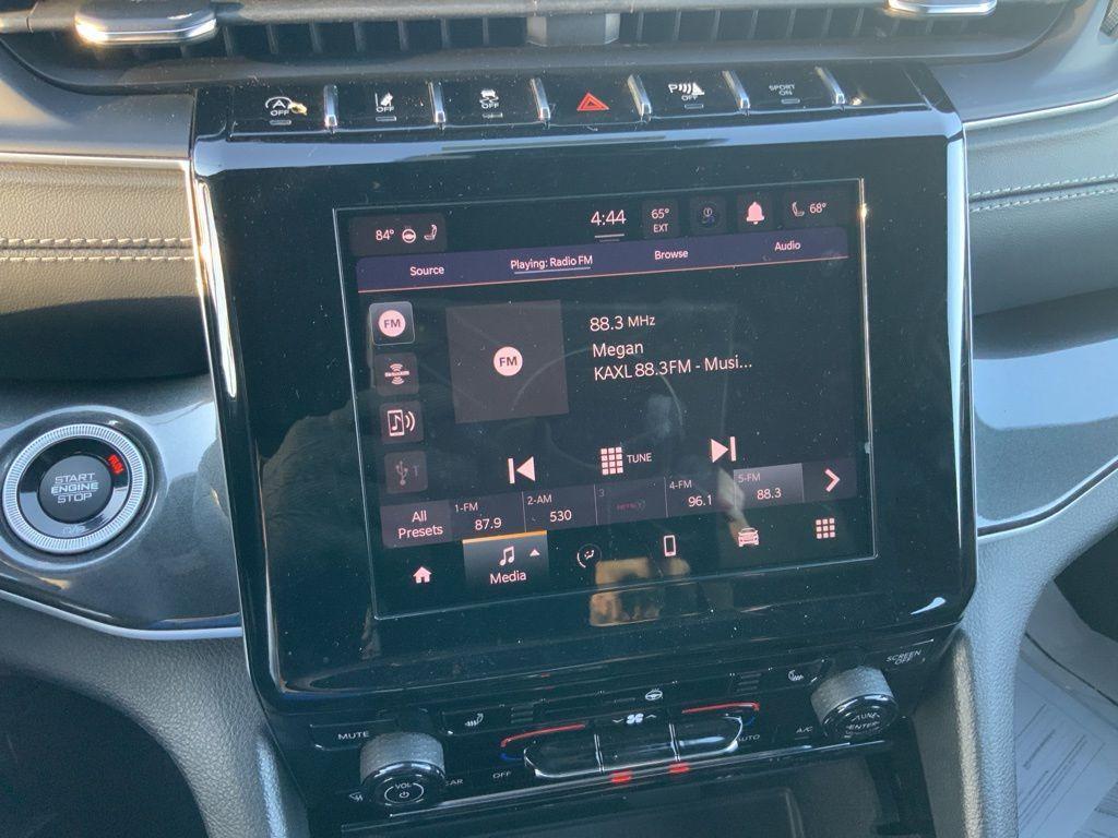 used 2022 Jeep Grand Cherokee car, priced at $33,999