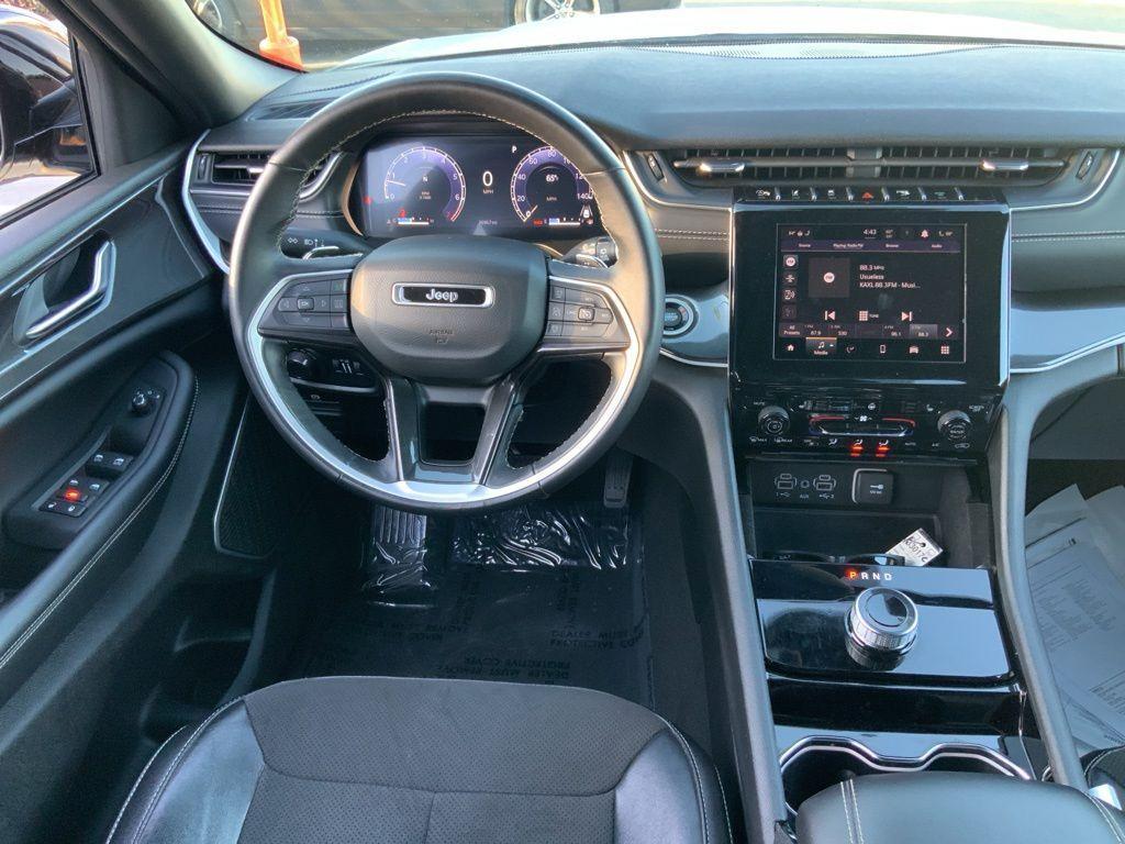 used 2022 Jeep Grand Cherokee car, priced at $33,999