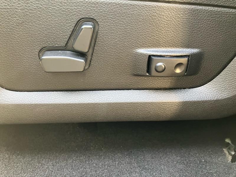 used 2022 Ram 1500 Classic car, priced at $32,980