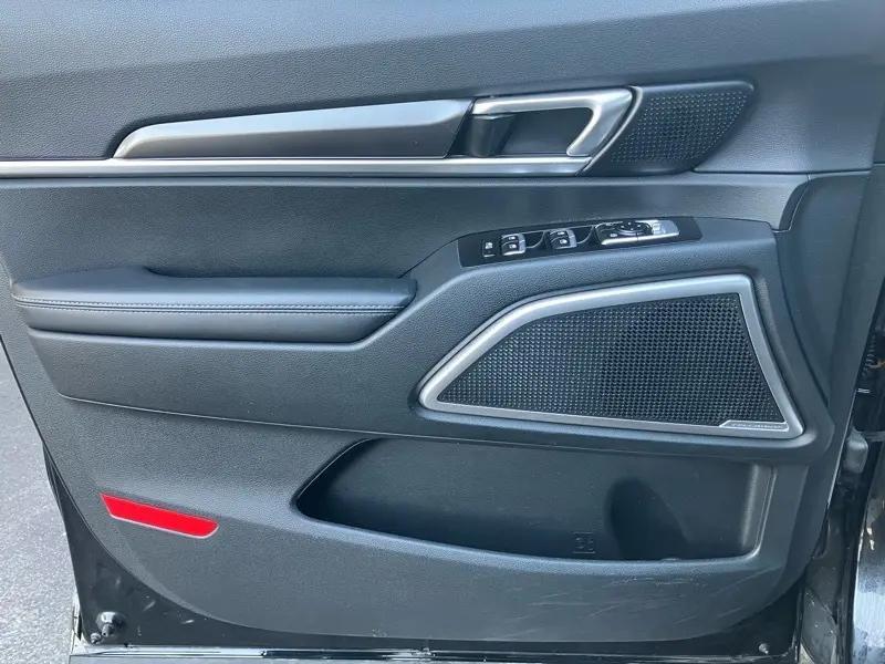 used 2025 Kia Telluride car, priced at $35,980