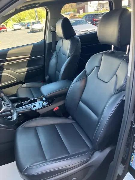 used 2025 Kia Telluride car, priced at $35,980