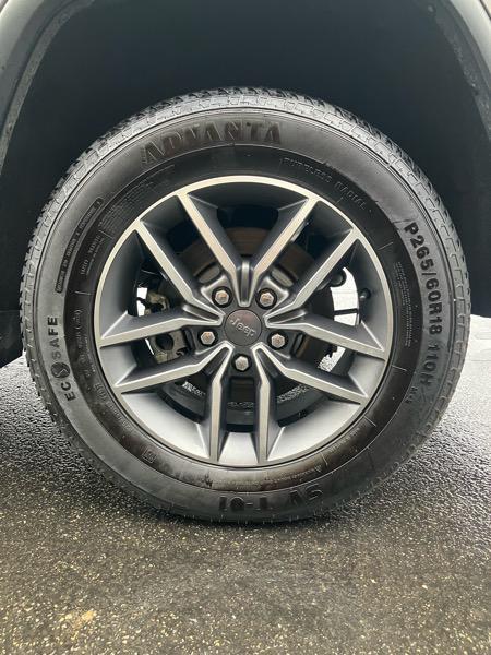 used 2021 Jeep Grand Cherokee car, priced at $24,880