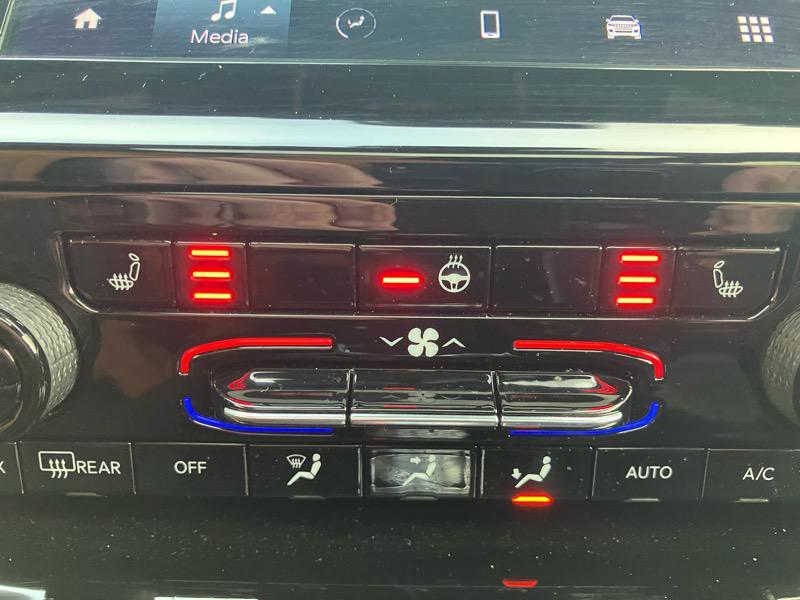 used 2023 Jeep Grand Cherokee L car, priced at $30,480