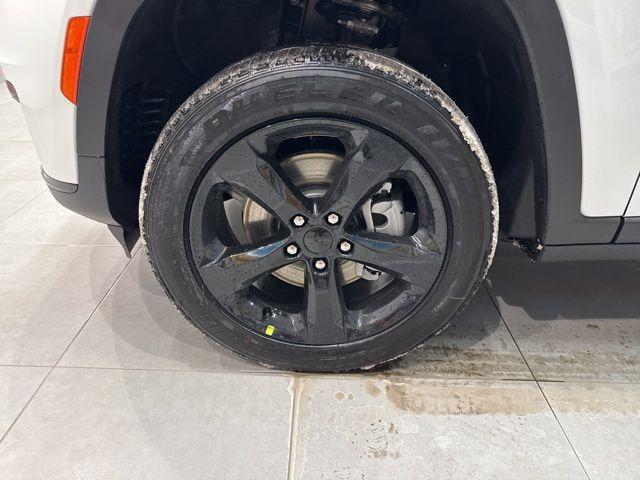 new 2025 Jeep Grand Cherokee L car, priced at $43,780