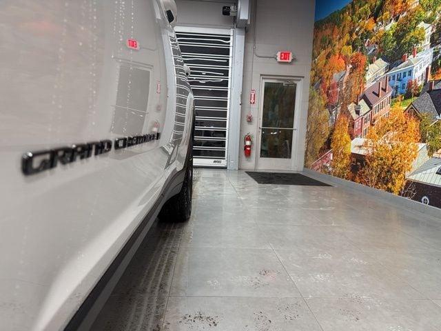 new 2025 Jeep Grand Cherokee L car, priced at $43,780