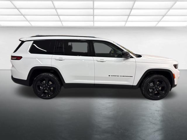 new 2025 Jeep Grand Cherokee L car, priced at $43,780