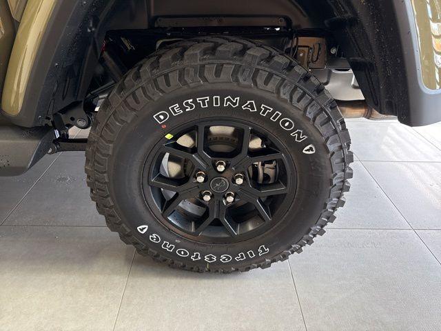 new 2025 Jeep Gladiator car, priced at $49,145