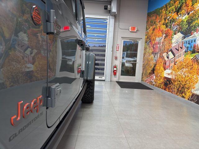 new 2026 Jeep Gladiator car, priced at $61,950