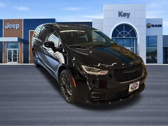 new 2026 Chrysler Pacifica car, priced at $50,240