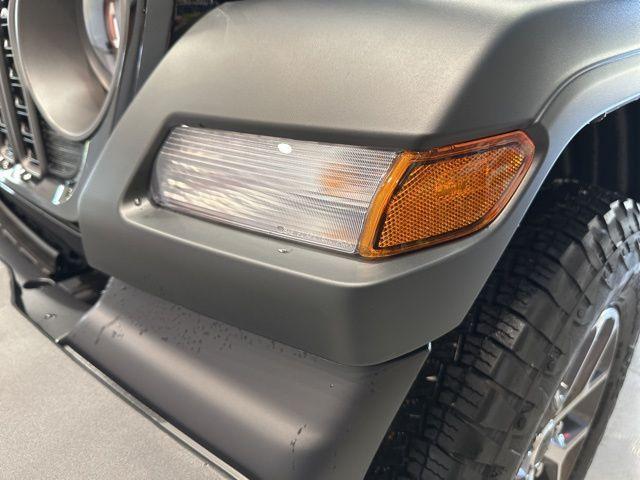 new 2025 Jeep Wrangler car, priced at $42,920