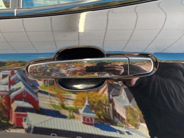 used 2022 Chevrolet Equinox car, priced at $21,999