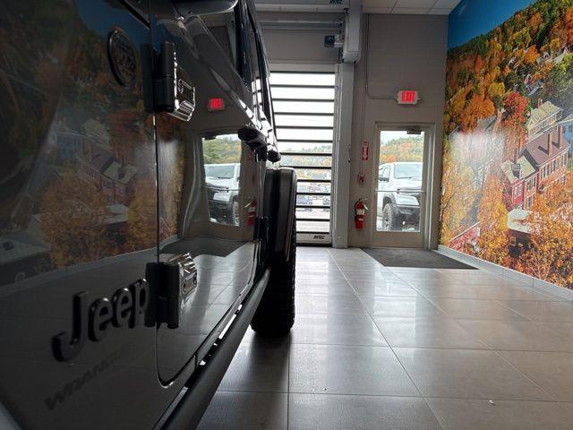 new 2025 Jeep Wrangler car, priced at $44,865