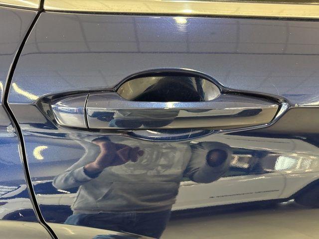 used 2024 Mitsubishi Outlander car, priced at $21,995