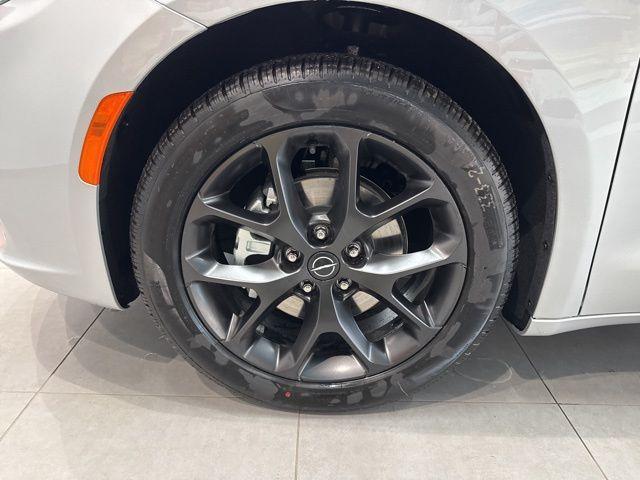 new 2026 Chrysler Pacifica car, priced at $44,975