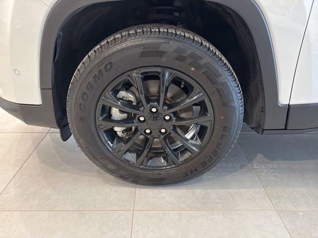 used 2023 Jeep Cherokee car, priced at $19,799