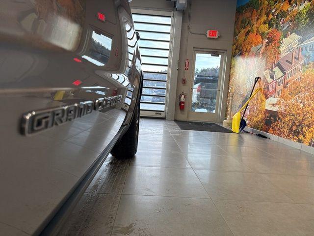 used 2021 Jeep Grand Cherokee car, priced at $25,699