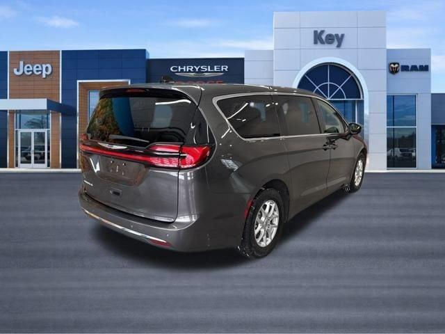 used 2023 Chrysler Pacifica car, priced at $23,599