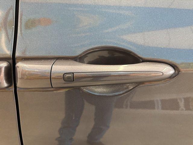 used 2023 Chrysler Pacifica car, priced at $23,599