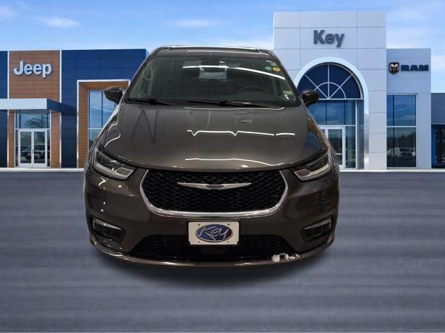 used 2023 Chrysler Pacifica car, priced at $23,599