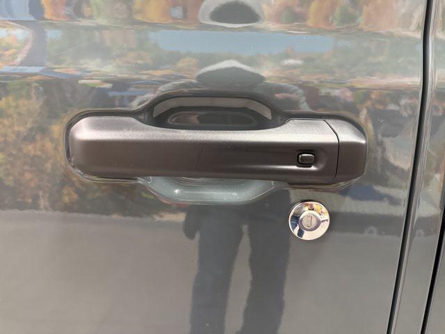 new 2026 Jeep Gladiator car, priced at $46,630