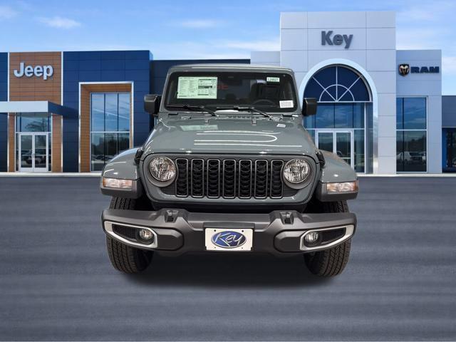 new 2026 Jeep Gladiator car, priced at $46,630
