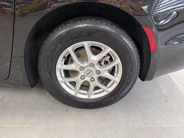 used 2023 Chrysler Pacifica car, priced at $22,999