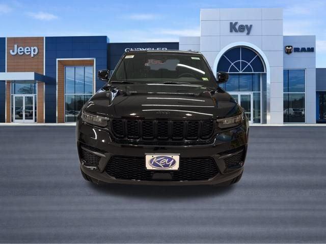 new 2025 Jeep Grand Cherokee car, priced at $43,625