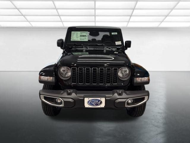 new 2026 Jeep Gladiator car, priced at $46,630