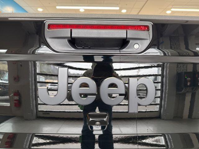 new 2026 Jeep Gladiator car, priced at $46,630