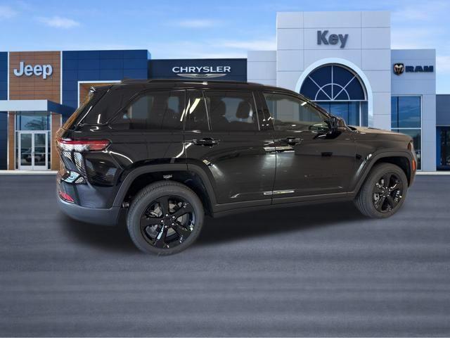 new 2025 Jeep Grand Cherokee car, priced at $43,625