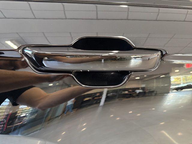 new 2025 Jeep Grand Cherokee car, priced at $42,625