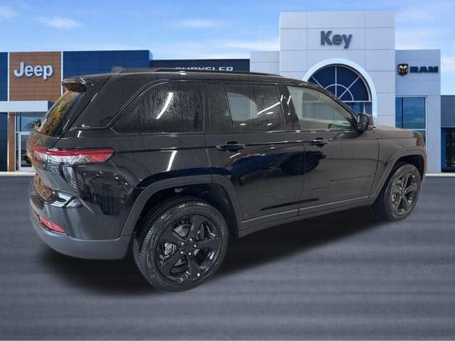 new 2025 Jeep Grand Cherokee car, priced at $44,620