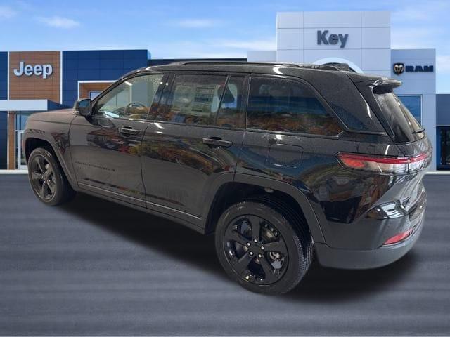 new 2025 Jeep Grand Cherokee car, priced at $44,620