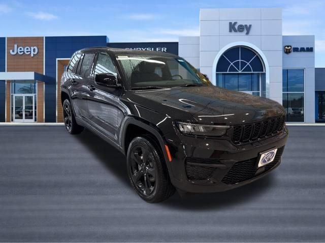 new 2025 Jeep Grand Cherokee car, priced at $44,620