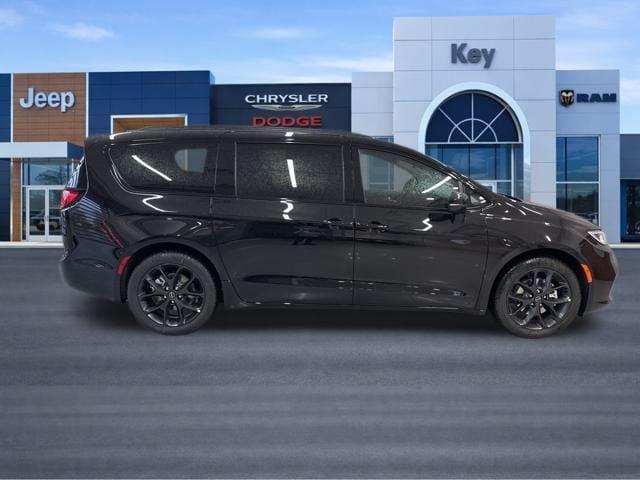 new 2026 Chrysler Pacifica car, priced at $43,780