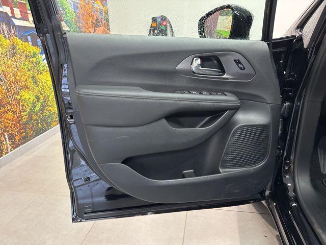 new 2026 Chrysler Pacifica car, priced at $43,780