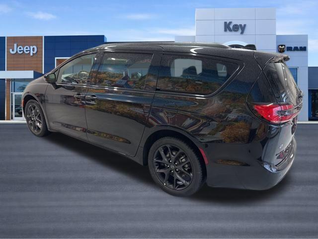 new 2026 Chrysler Pacifica car, priced at $43,780
