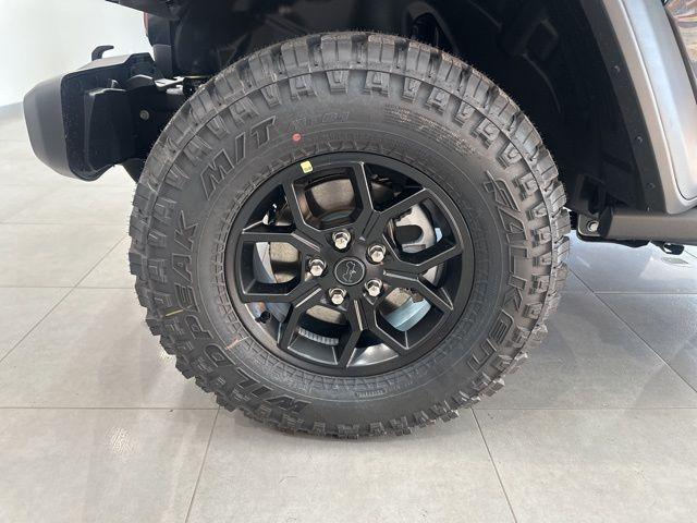 new 2025 Jeep Wrangler car, priced at $45,865