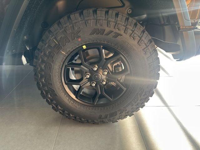 new 2025 Jeep Wrangler car, priced at $45,865