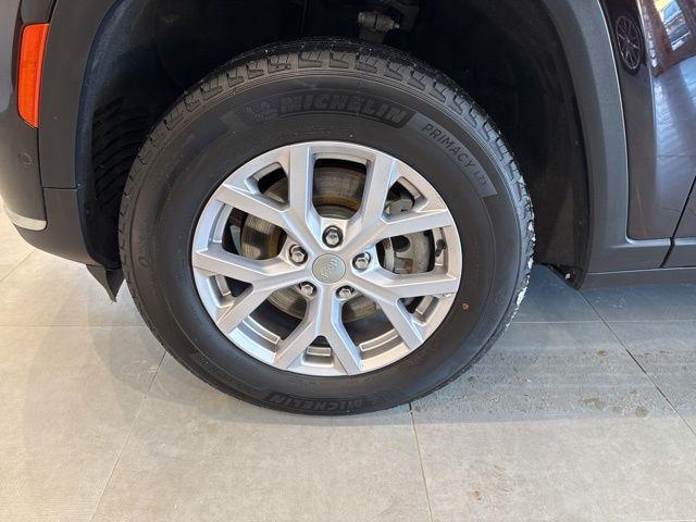 used 2022 Jeep Grand Cherokee L car, priced at $25,999