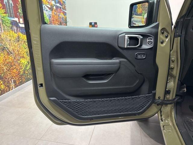 new 2026 Jeep Gladiator car, priced at $46,630