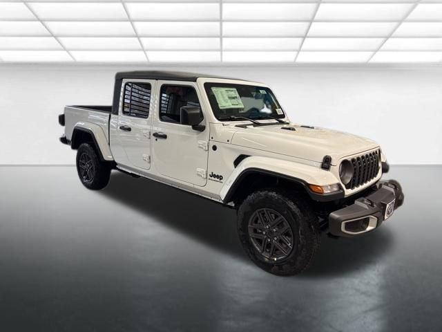 new 2026 Jeep Gladiator car, priced at $46,035