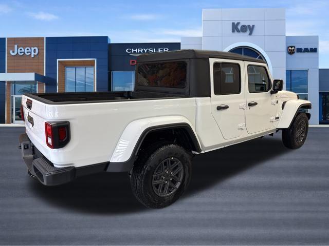 new 2026 Jeep Gladiator car, priced at $46,035