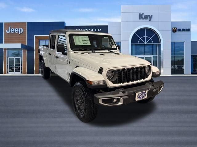 new 2026 Jeep Gladiator car, priced at $46,035