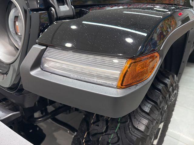 new 2026 Jeep Gladiator car, priced at $59,780