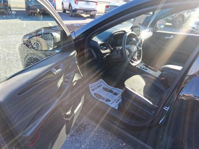 new 2025 Ford Escape car, priced at $30,295