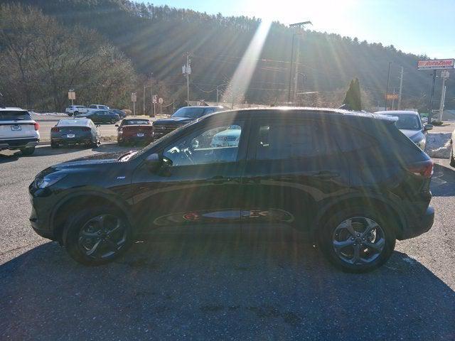 new 2025 Ford Escape car, priced at $30,295